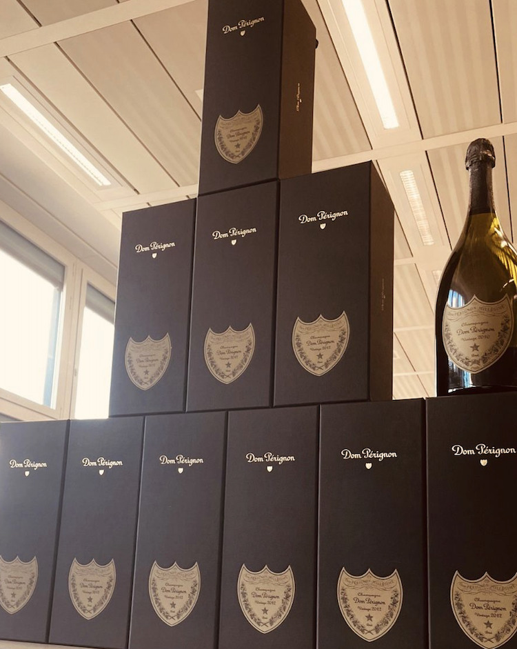 Bär-Trader feiern Kunden-Verlust mit Dom Pérignon