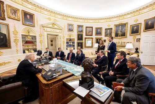 Eine-teure-Rolex-ein-Barren-Gold-schon-runter-auf-15-